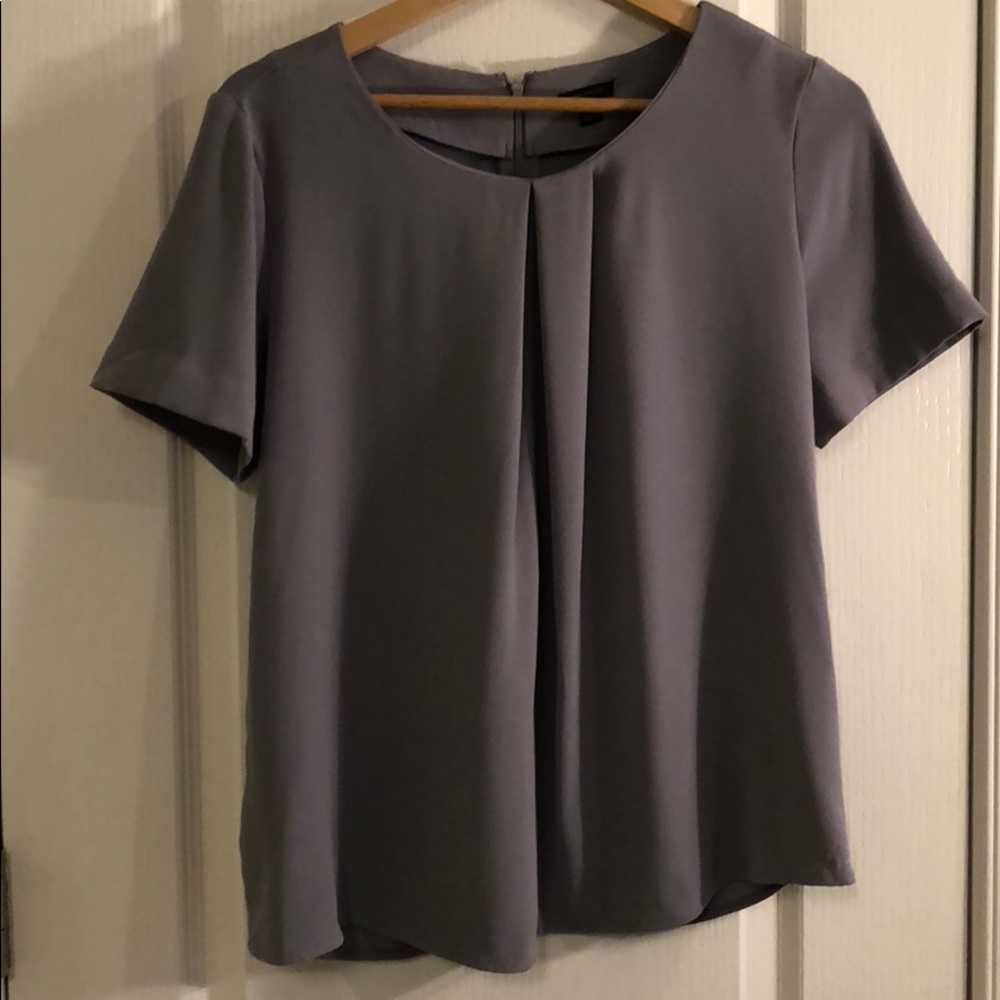 Ann Taylor gray pleated top